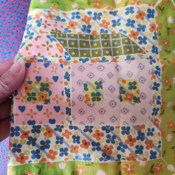 Vintage Curtain - Picture 2 of 6